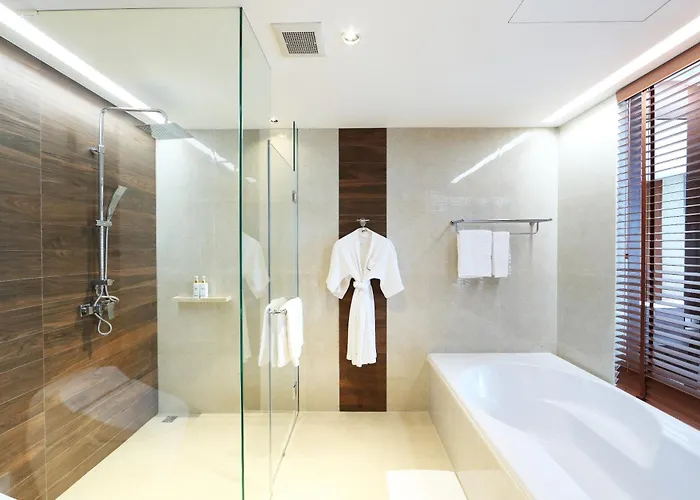 Aparthotel Amanta & Ratchada 4*