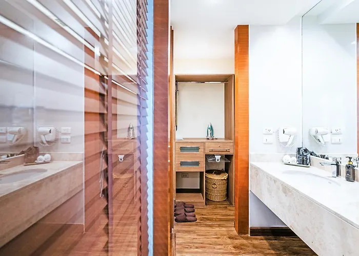 Amanta & Ratchada Aparthotel 4*