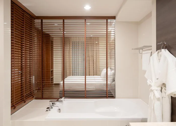 Amanta & Ratchada Aparthotel Bangkok